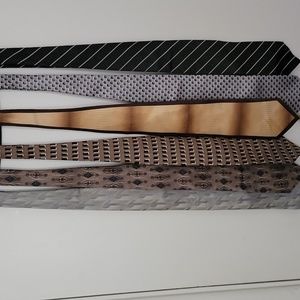 Neckties varies colors